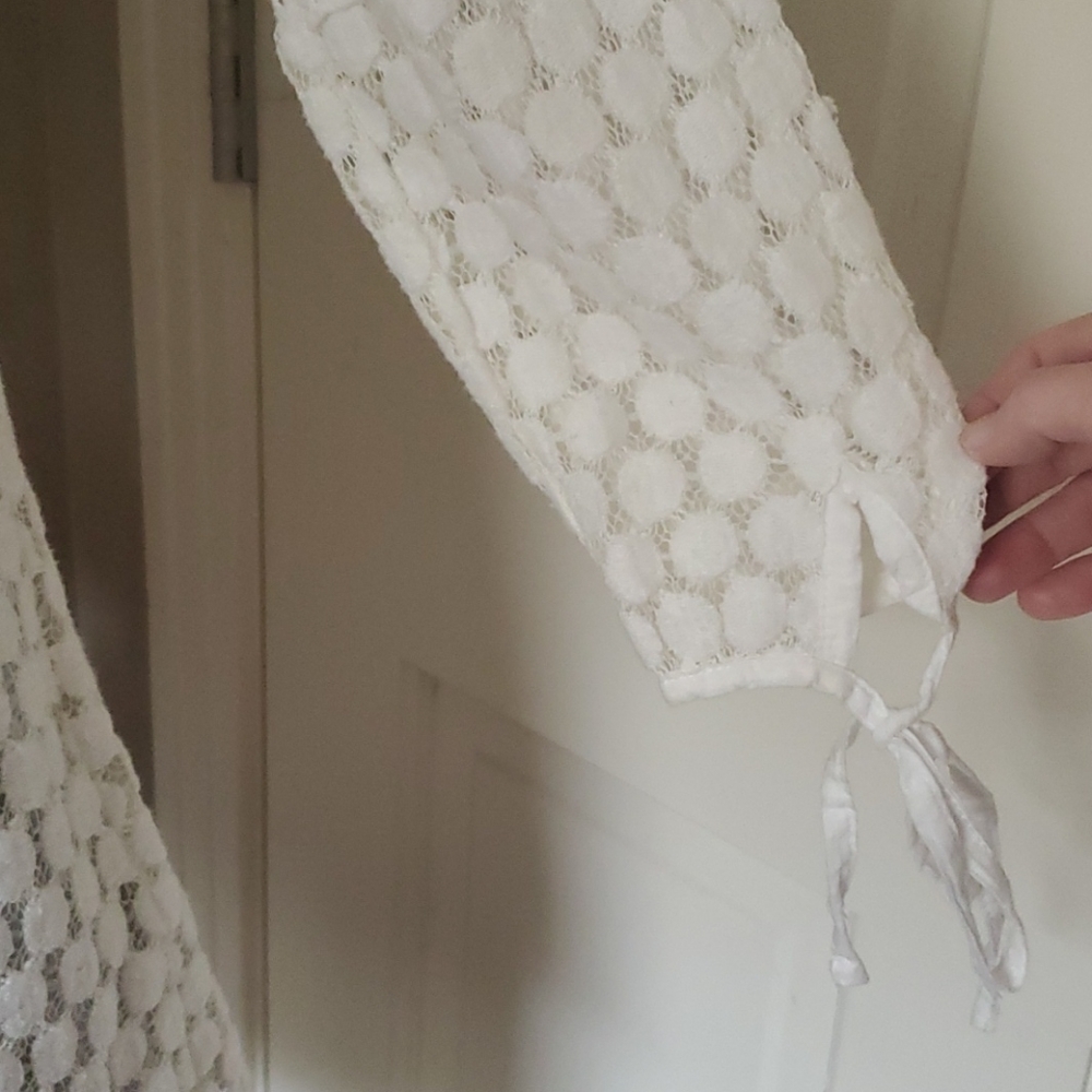 Solitaire white eyelet top, size S - Picture 3 of 4
